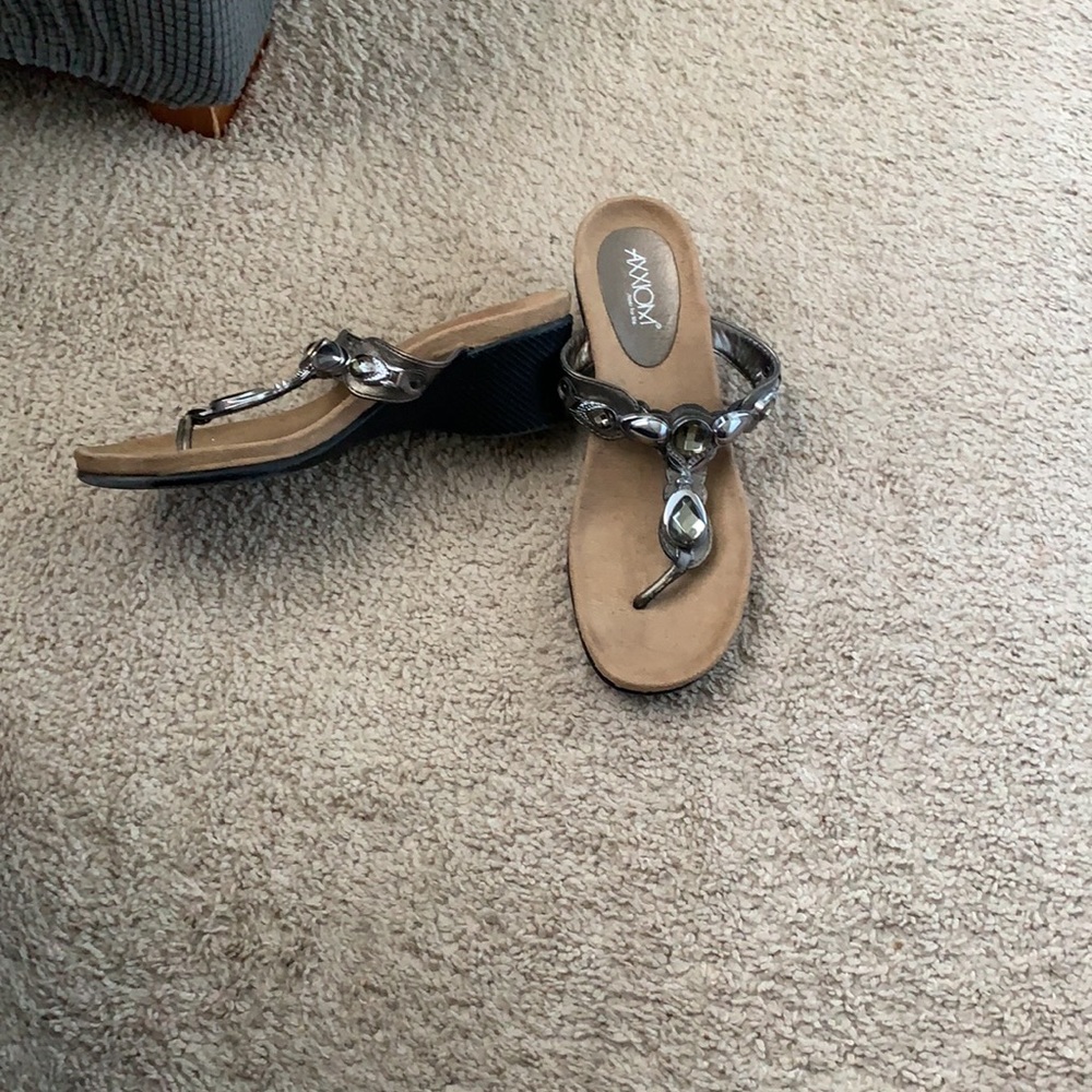 Sandals - Picture 2 of 3